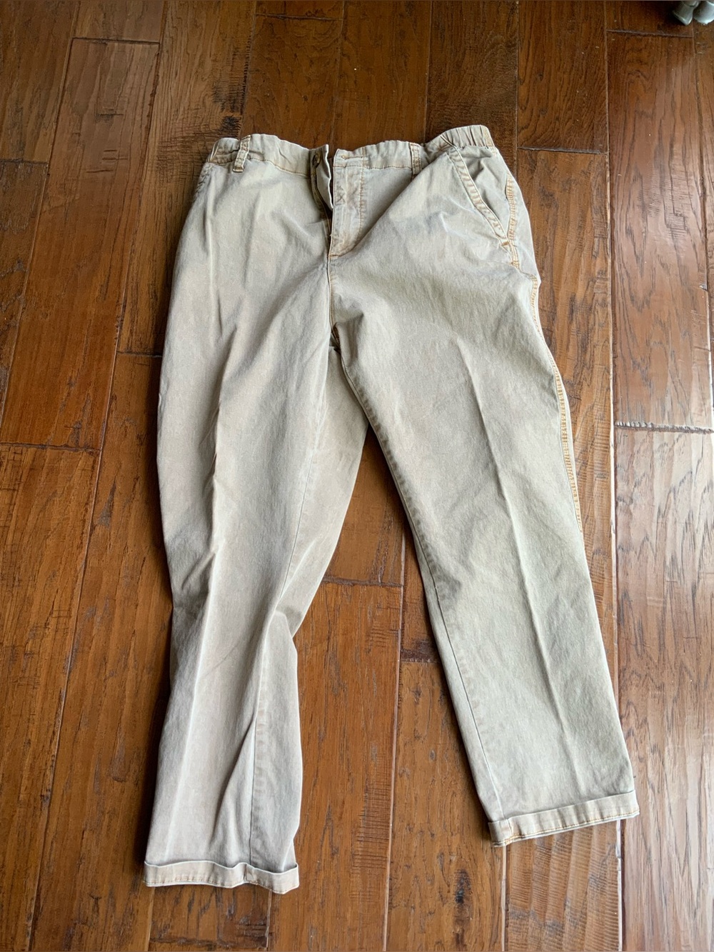 Old Navy Women’s Khaki Light Beige Chino Pants - Classic Straight Fit